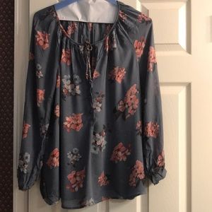 Blouse should li feel, made of viscose